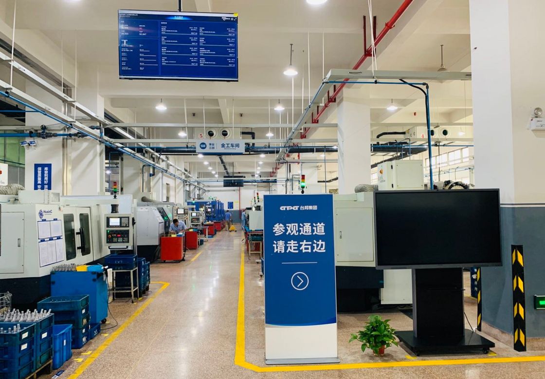 Silnik prądu przemiennego o mocy 20 W i średnicy 80 mm. Niskie obroty silnika elektrycznego typu AC